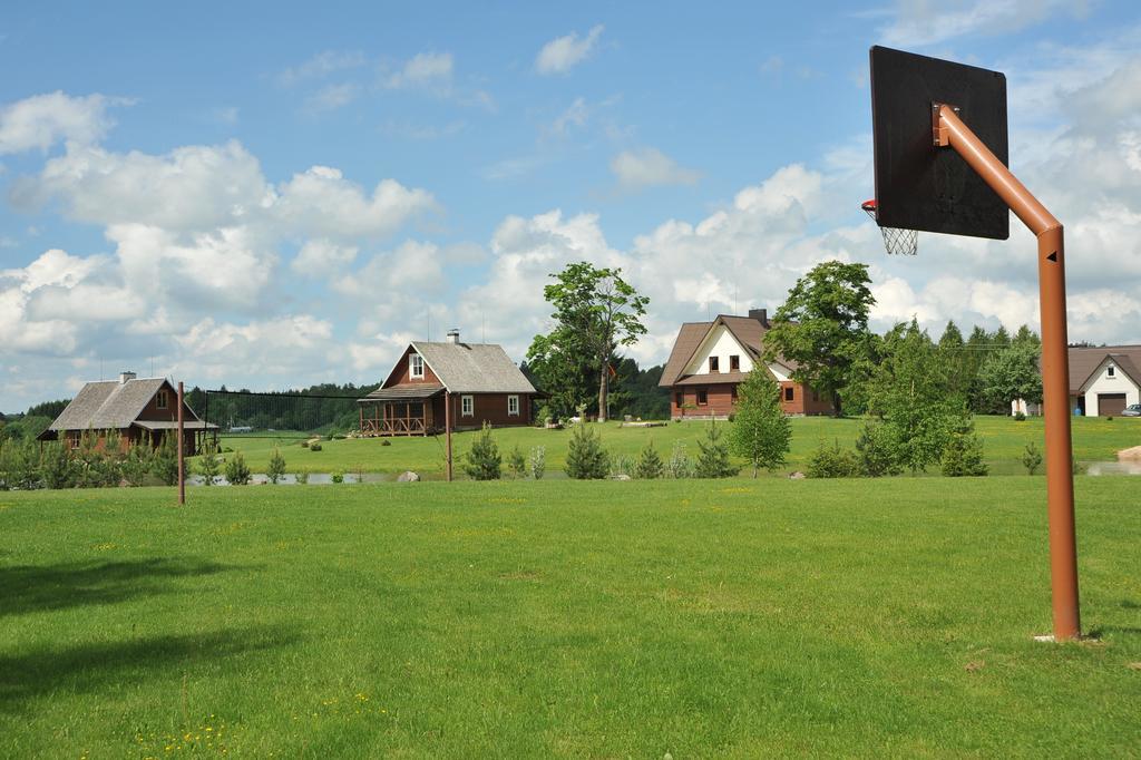 Country Houses Vidu Sodyba Hostal Utena Exterior foto