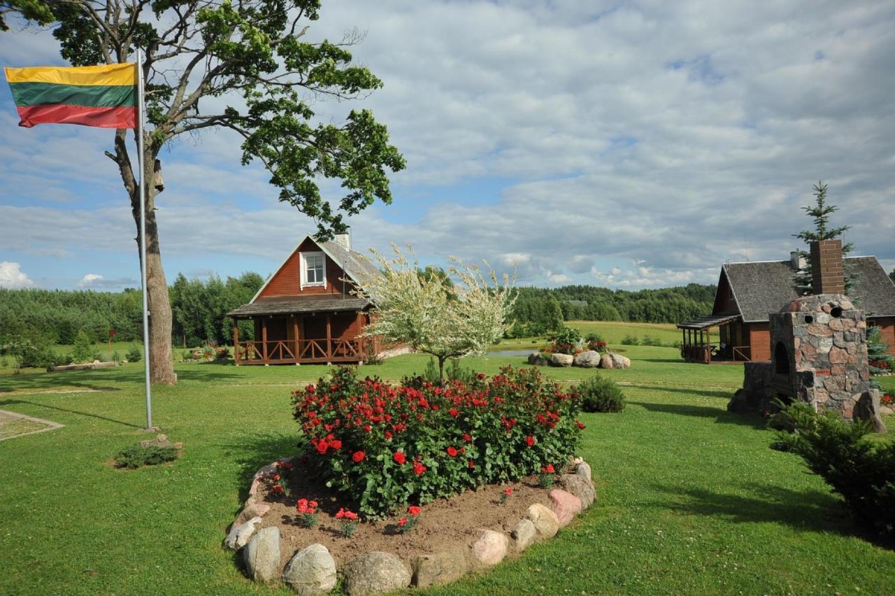 Country Houses Vidu Sodyba Hostal Utena Habitación foto